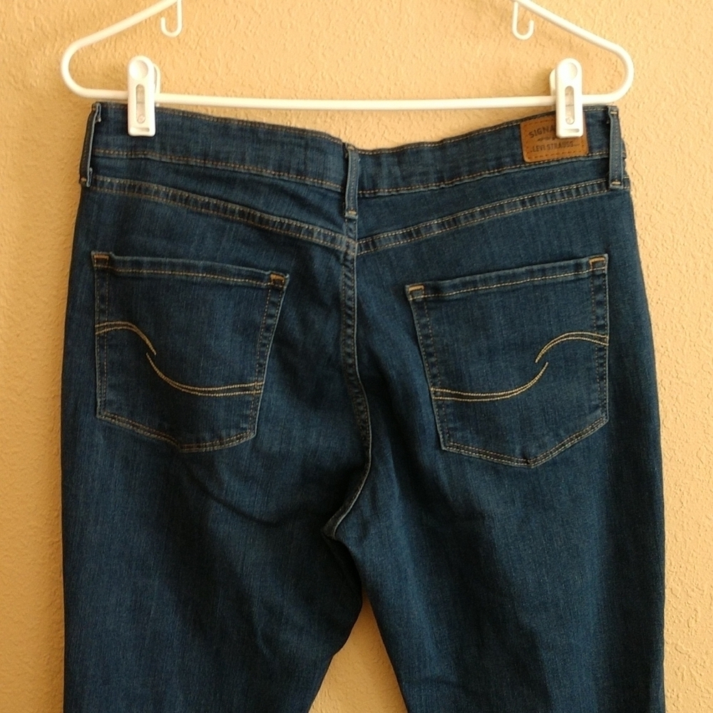 Signature by Levi Strauss Mid Rise Boot Cut Jeans Size 16? - Picture 7 of 8
